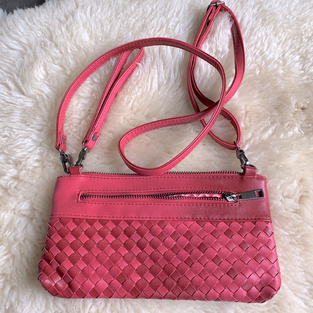 Yaumi K gently used crossbody purse.